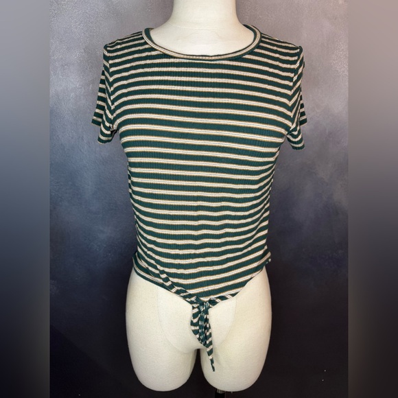 ✨Bundle of 2 American Eagle Ribbed Tops - Size S & M✨ - Picture 13 of 16